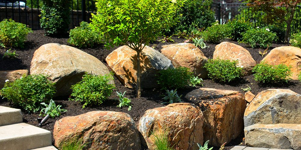 Landscaping_Boulders_Patio_1000