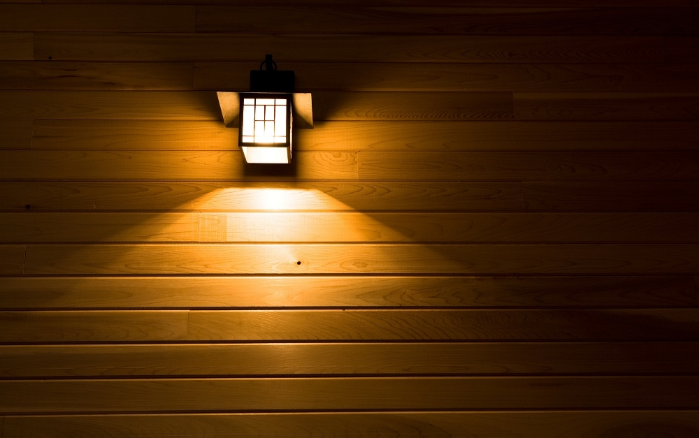 outdoor light for house in dark