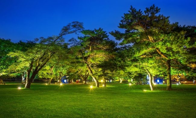 outdoor lighting installation